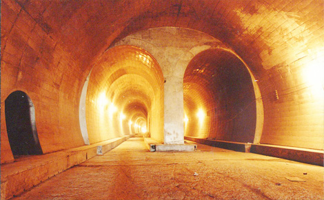寺垭河铁路双线隧道